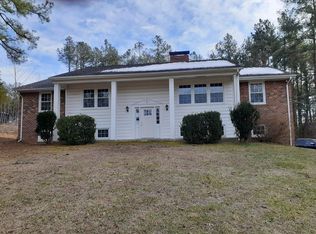 407 Country Club Rd, Blackstone, VA 23824