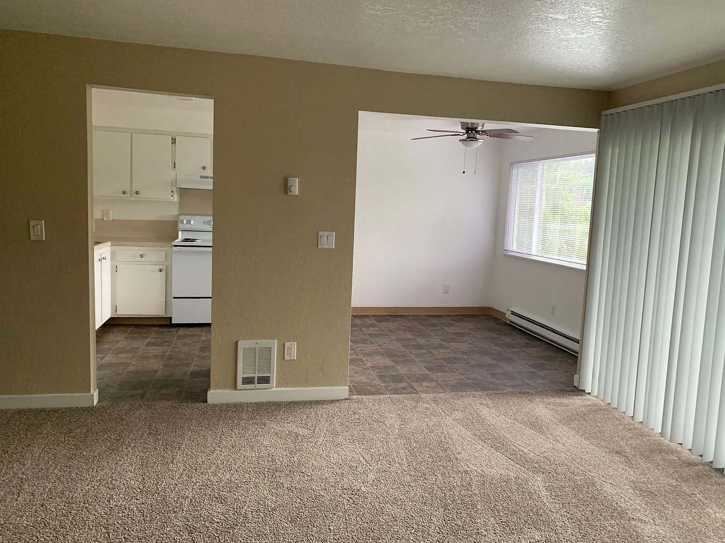 La Vista Apartments — Photo 4