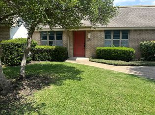 13777 Brookgreen Cir, Dallas, TX 75240