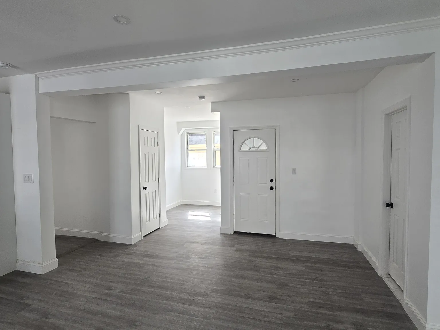 3 bed, 1200 sqft, $3,900 — Photo 4