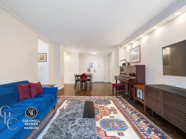 301 E 69th St APT 4K, New York, NY 10021