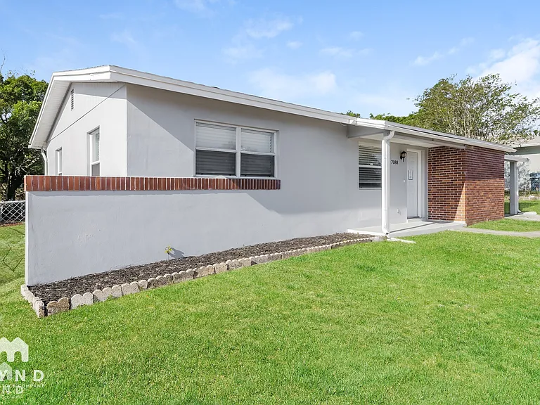 7088 Spring Hill Dr — Photo 16