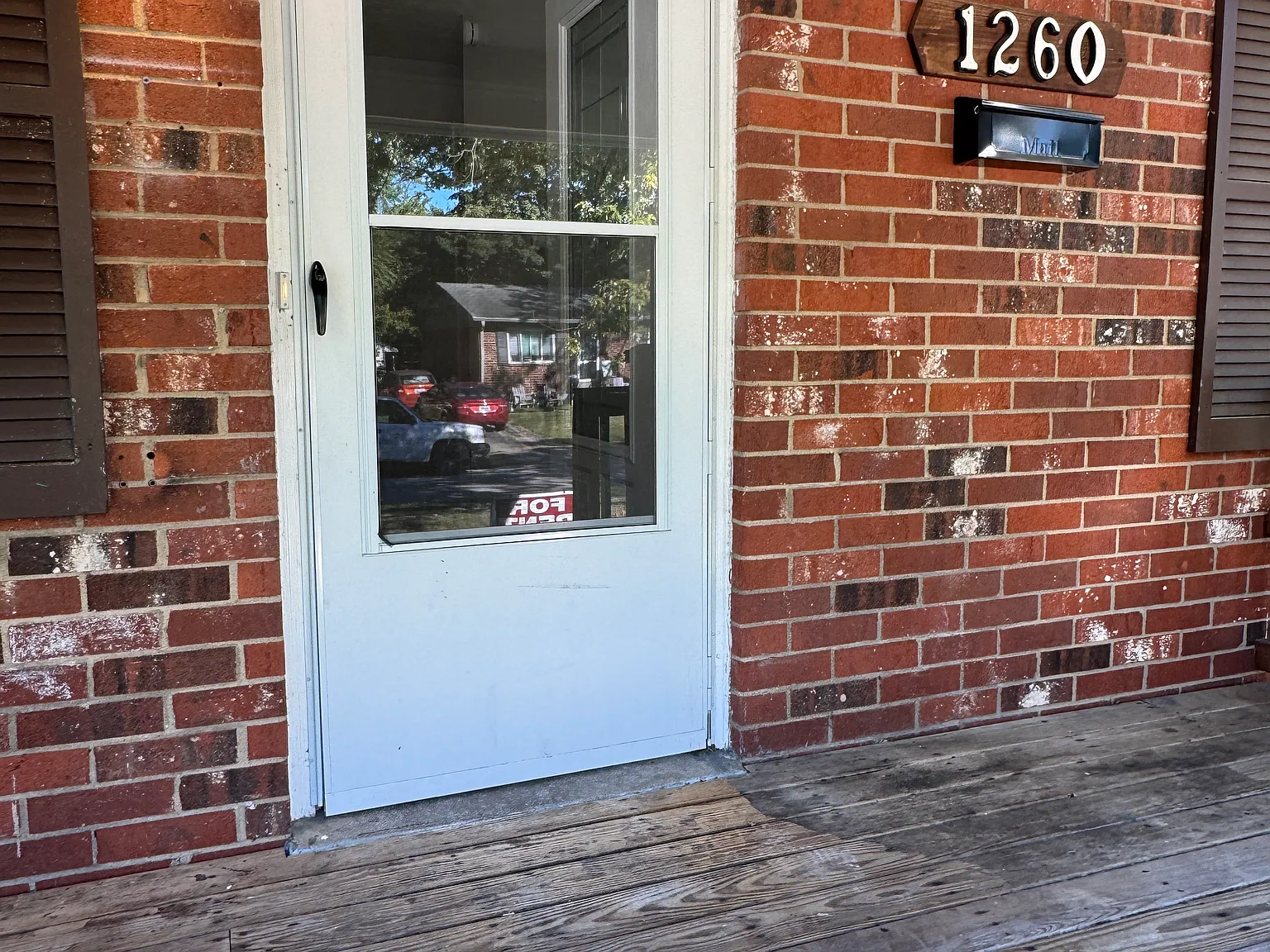 3 bed, 1.5 bath, 1000 sqft, $1,695 — Photo 2