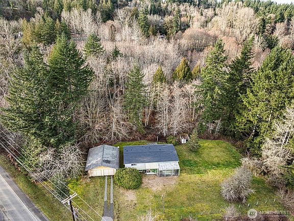 2nd image of 4213 SE Salmonberry Road