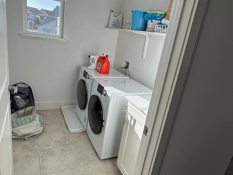 3426 Apollo Dr — Photo 31