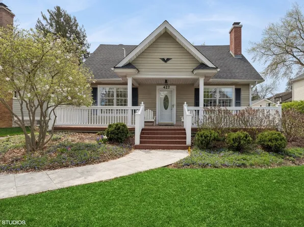 427 W Cook Ave, Libertyville, IL 60048