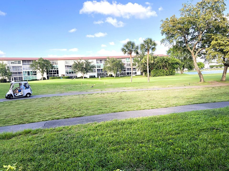 1st image of 2902 Victoria Circle #A1