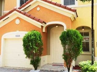 16584 SW 85th Ln, Miami, FL 33193