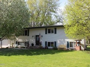 1604 9th St SE, Willmar, MN 56201