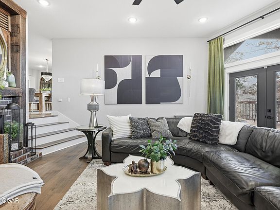 5th image of 5554 Riverside Dr