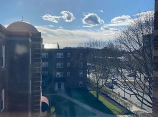 1135 Beacon St APT 5, Brookline, MA 02446