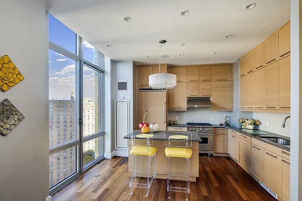 Sold by Brown Harris Stevens | media 4