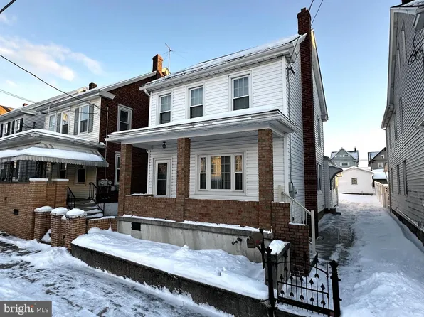 239 E Hazard St, Summit Hill, PA 18250