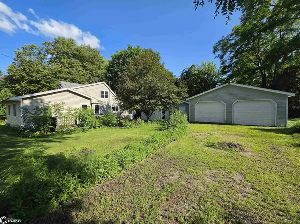 106 Spring St, Fertile, IA 50434