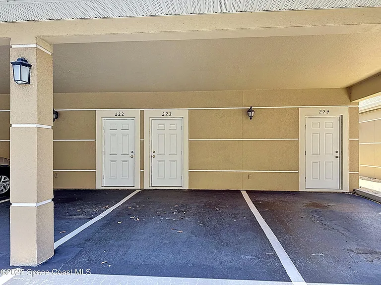1626 Peregrine Cir #408 — Photo 31