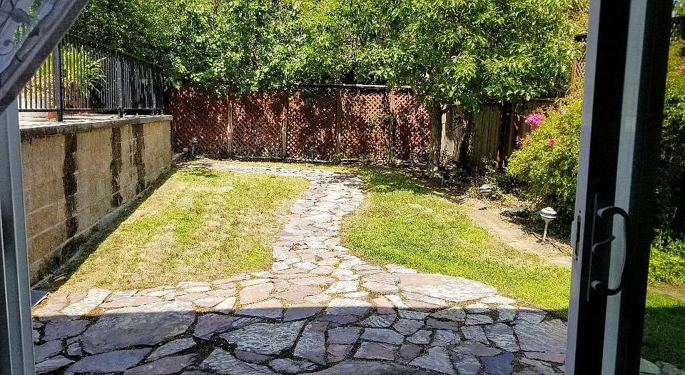 1st image of 1880 Glen Ave