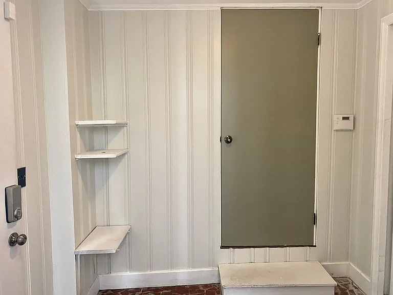 2503 Acorn Ave NE — Photo 3