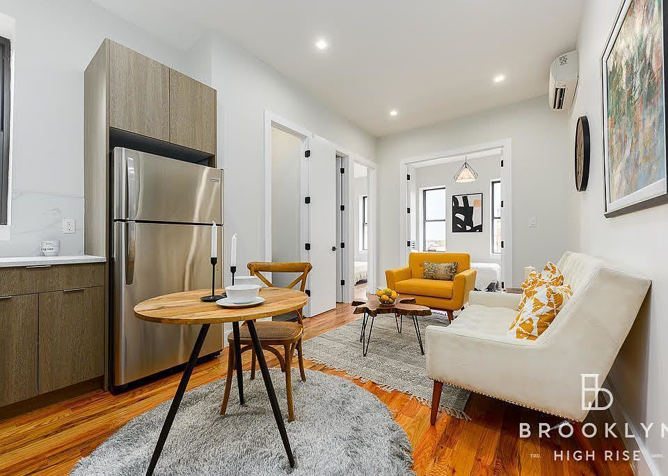 1st image of 1671 Lincoln Pl APT 2
