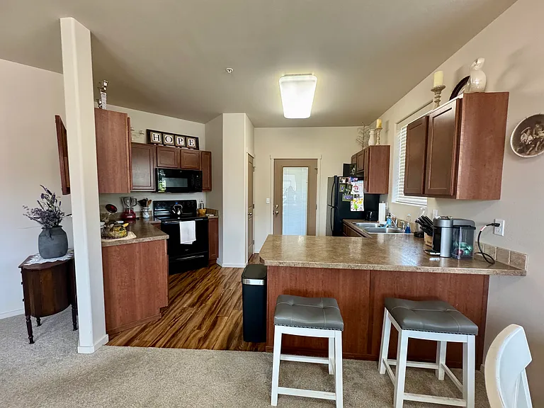 4733 N Driver Ln — Photo 8