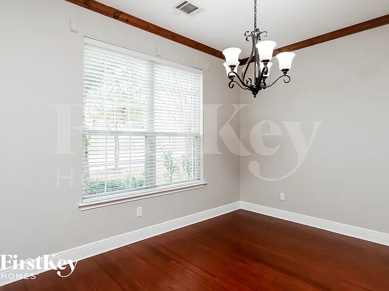 20930 Pedregoso Ln — Photo 6