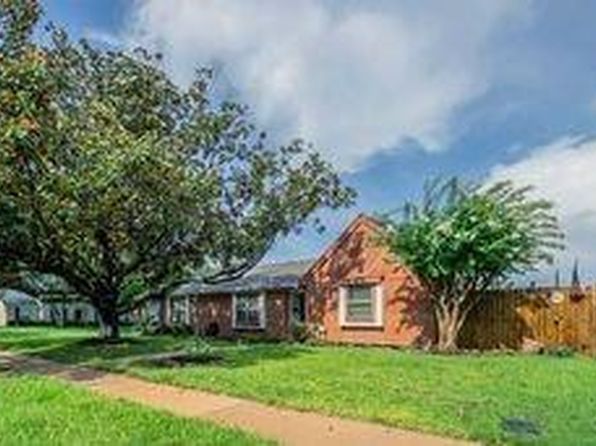 Property image for 6103 Pine Cove Dr, Houston, TX 77092