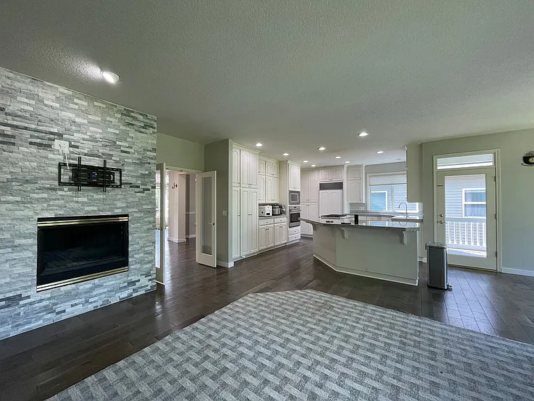 211 NW 110th Ave — Photo 20