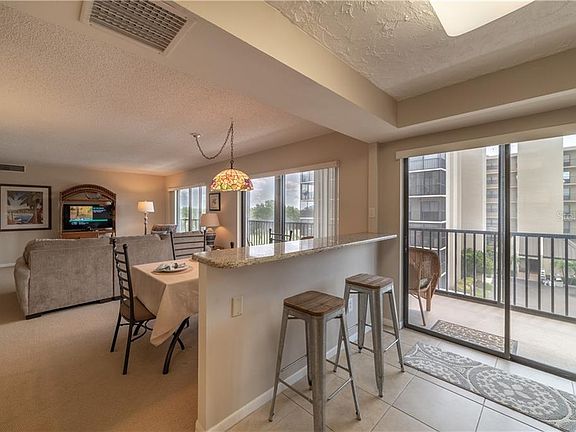 4th image of 3300 Cove Cay Dr Unit 4G