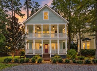 108 Lowndes Ln, Summerville, SC 29483