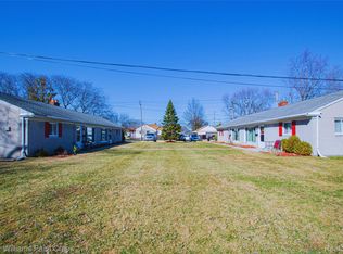 16550 Petrie St, Roseville, MI 48066