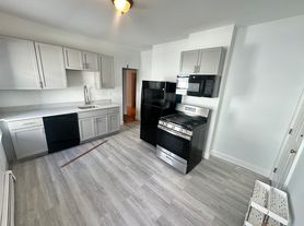 61 Webster Ave