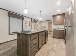 155 Cleveland Ave, Grand Forks, ND 58201