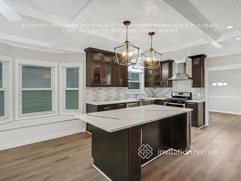 1951 Westover Ln NW — Photo 10