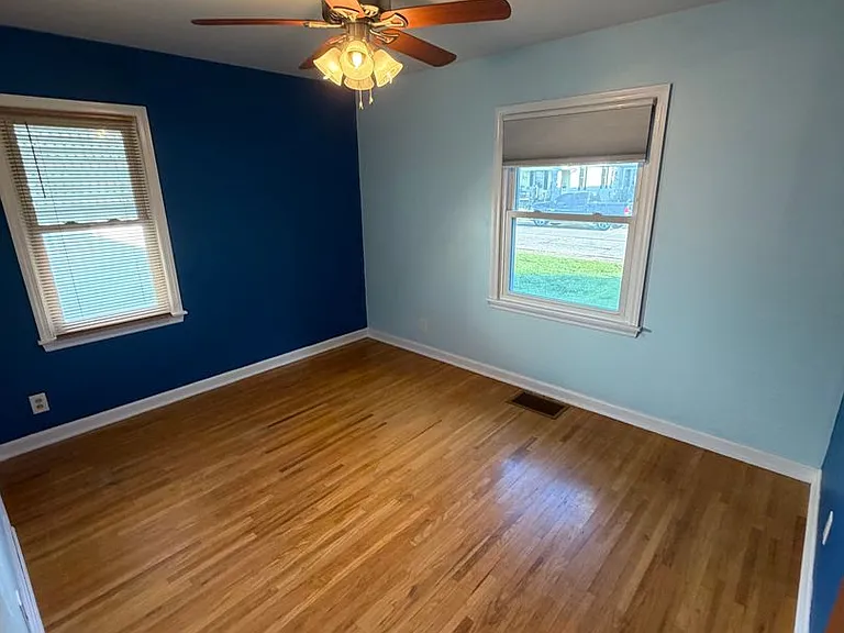 3200 Edgewood Dr — Photo 6