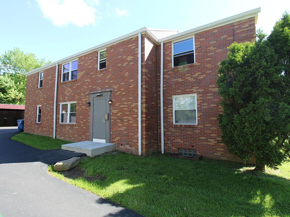1st image of 60 Alburn Dr #2