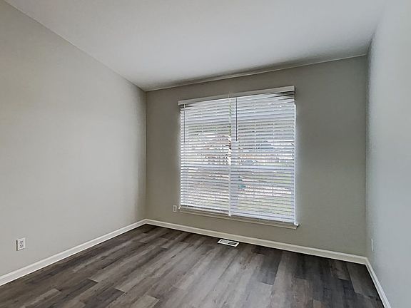 4th image of 7004 188th Street Ct E