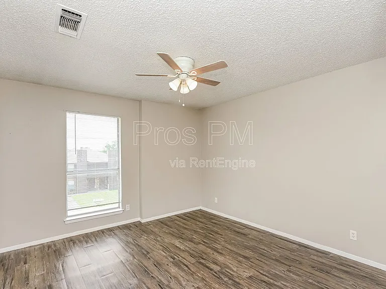 3807 Coates Cir #3805 — Photo 11