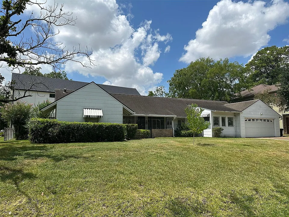 903 Lamonte Ln