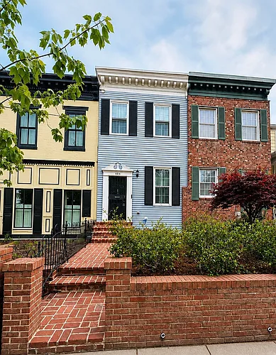 404 G St SE Photo 1