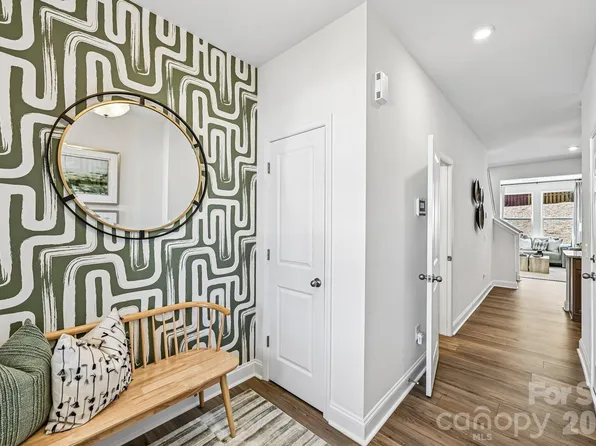 7567 Ethora Way, Charlotte, NC 28216