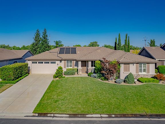 3rd image of 890 Calabrese Way