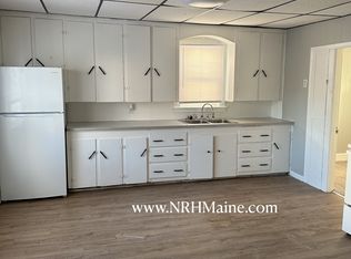 17 Elm St #1, Lewiston, ME 04240