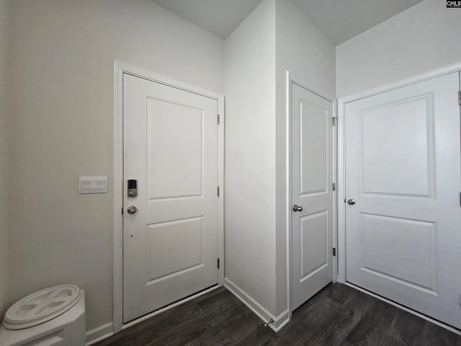 3 bed, 1257 sqft, $2,100 — Photo 4