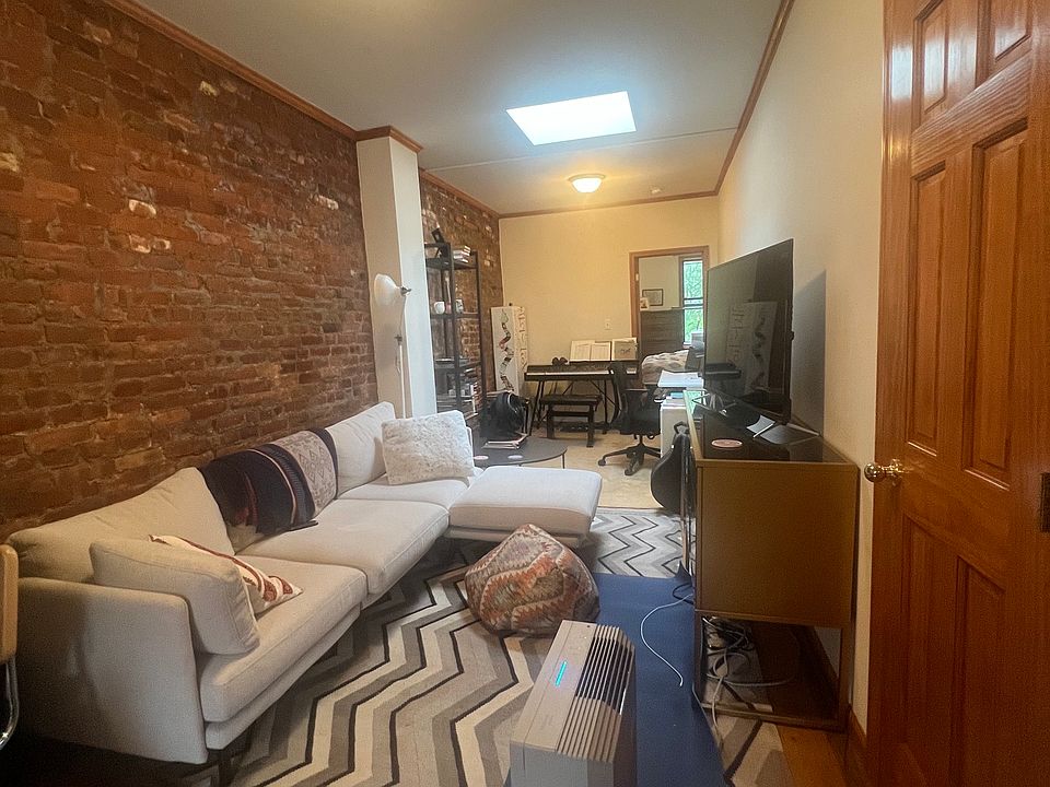 1st image of 675 Union St APT 4R
