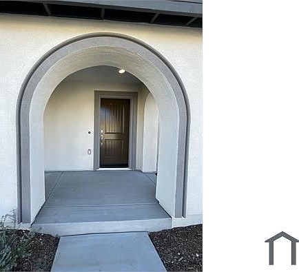 3rd image of 5211 Arroyo St