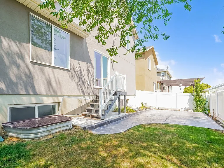 3423 S Melanie Cv — Photo 15