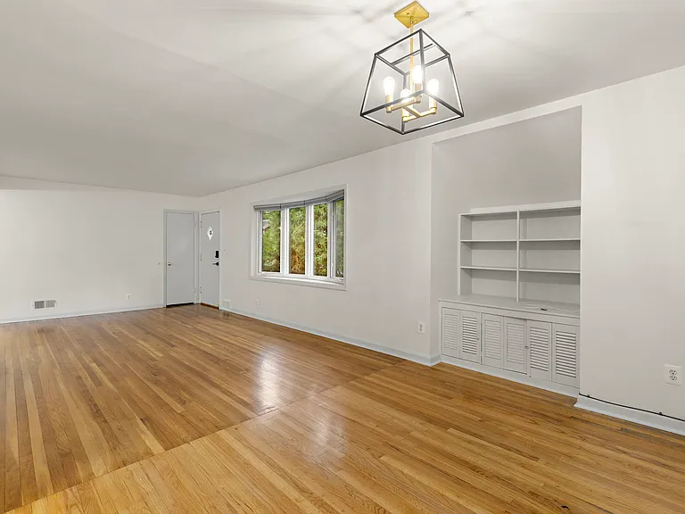 32 Beechwood Rd — Photo 8