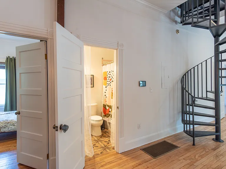 72 Flora Ave NE — Photo 15