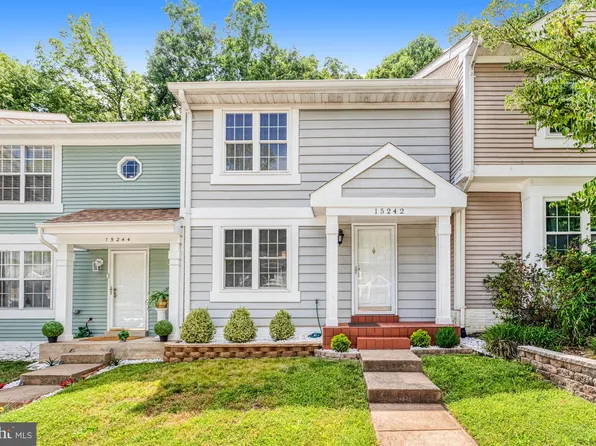 15242 Streamside Ct, Dumfries, VA 22025