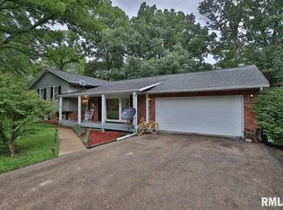 3809 Evergreen Ct, Pekin, IL