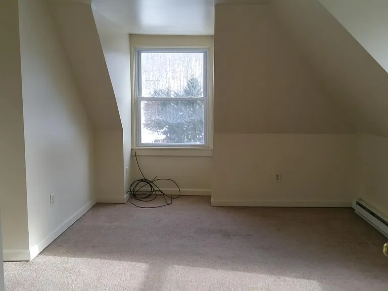 345 Mercer St — Photo 3